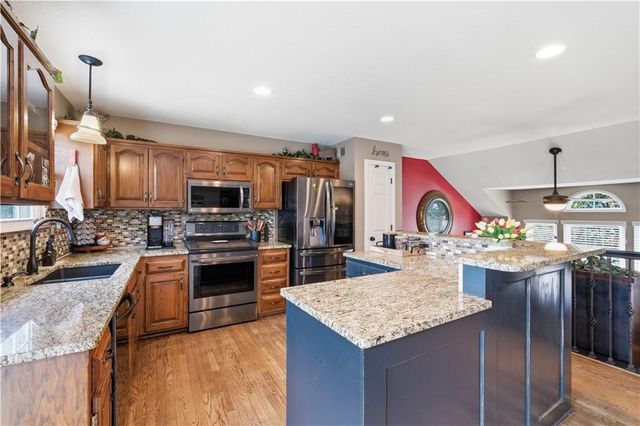 21324 W 51st Court, Shawnee, KS 66226