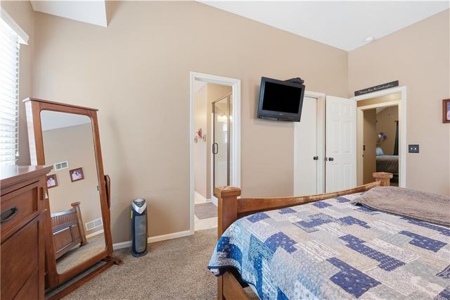 21324 W 51st Court, Shawnee, KS 66226