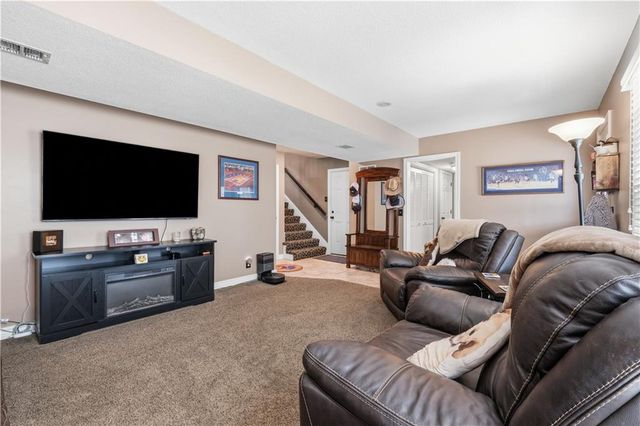 21324 W 51st Court, Shawnee, KS 66226