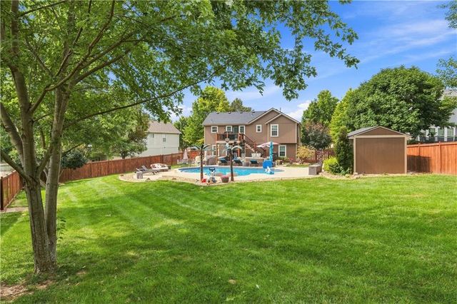 21324 W 51st Court, Shawnee, KS 66226