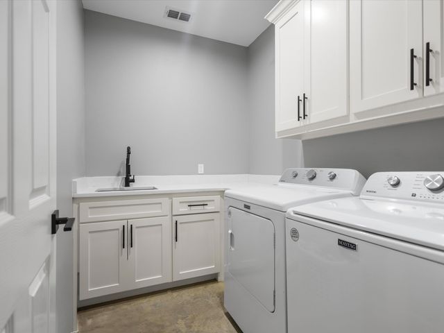 1562 Willow Oak Rd, Gladewater, TX 75647