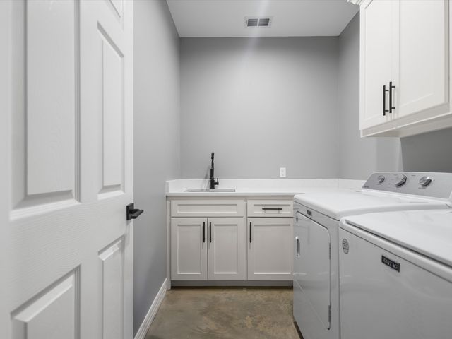 1562 Willow Oak Rd, Gladewater, TX 75647