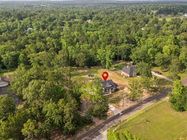 1562 Willow Oak Rd, Gladewater, TX 75647