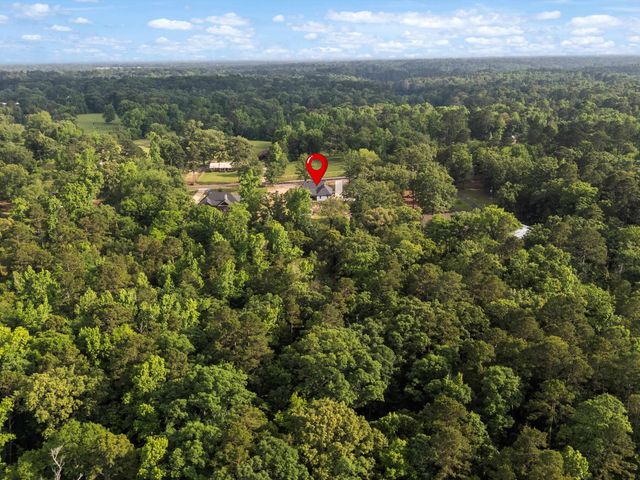 1562 Willow Oak Rd, Gladewater, TX 75647