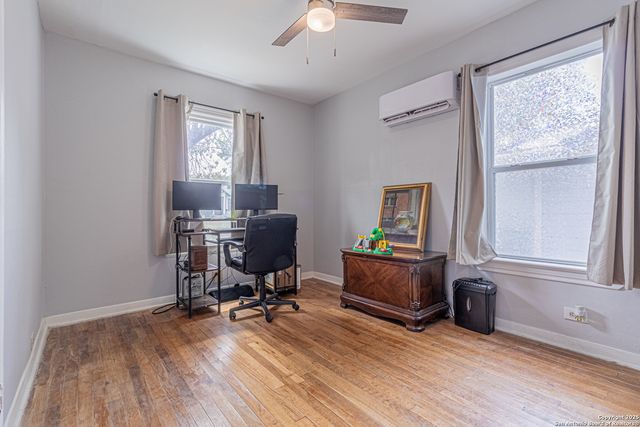 1703 Texas Ave, San Antonio, TX 78201