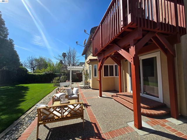 161 Hackamore Ln, Fremont, CA 94539