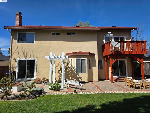 161 Hackamore Ln, Fremont, CA 94539