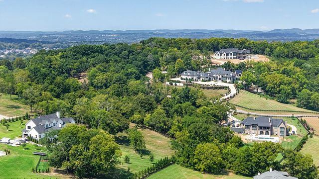 5117 Aberleigh Ln, Franklin, TN 37064