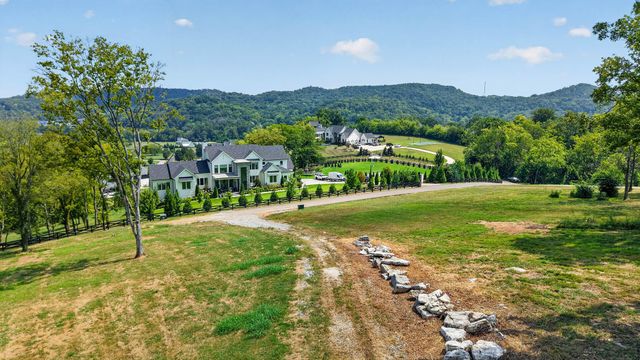 5117 Aberleigh Ln, Franklin, TN 37064