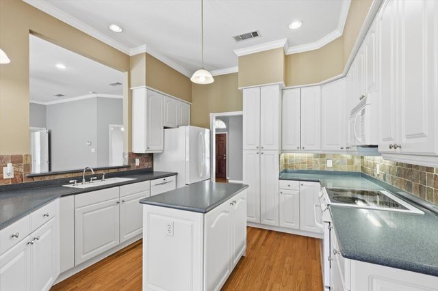 6405 Shoreline Drive, Little Elm, TX 75068