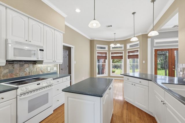 6405 Shoreline Drive, Little Elm, TX 75068