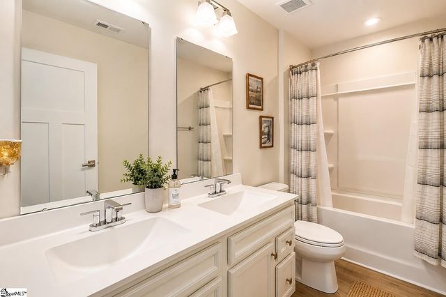 209 Furness Drive, Fountain Inn, SC 29644