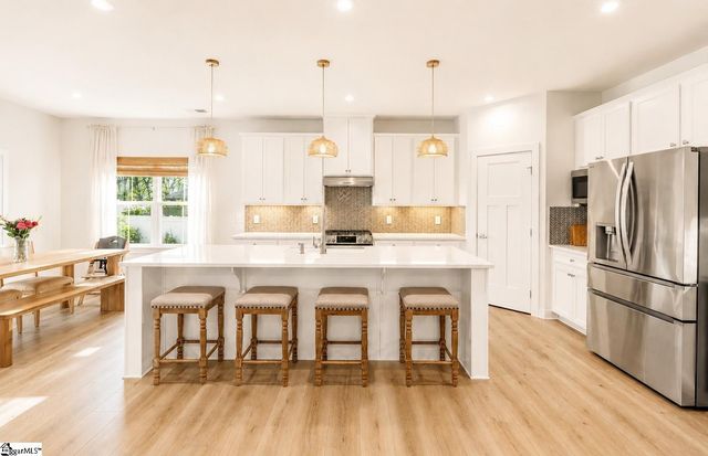 209 Furness Drive, Fountain Inn, SC 29644