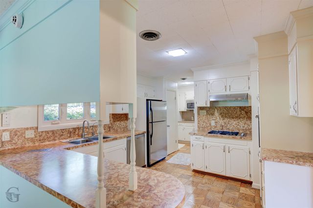 301 Levin Lane, Shreveport, LA 71105