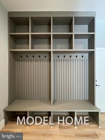 1806 BARBEE ST, Mclean, VA 22101