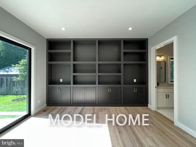 1806 BARBEE ST, Mclean, VA 22101