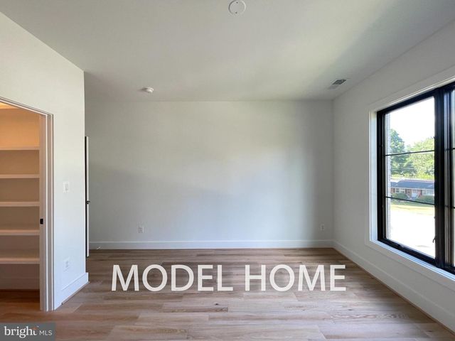 1806 BARBEE ST, Mclean, VA 22101