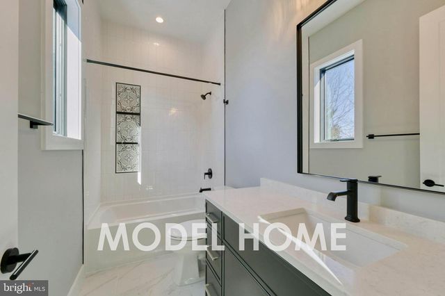 1806 BARBEE ST, Mclean, VA 22101