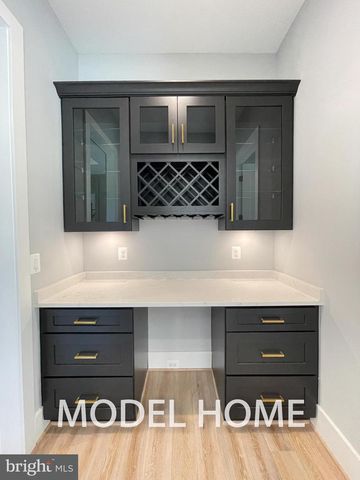 1806 BARBEE ST, Mclean, VA 22101