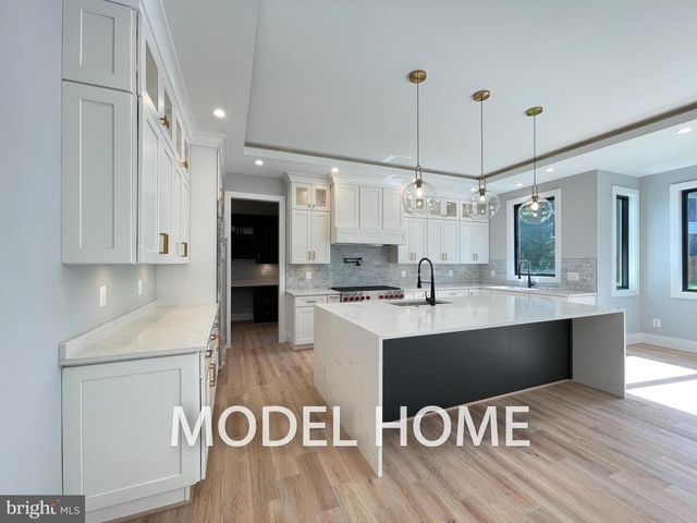 1806 BARBEE ST, Mclean, VA 22101