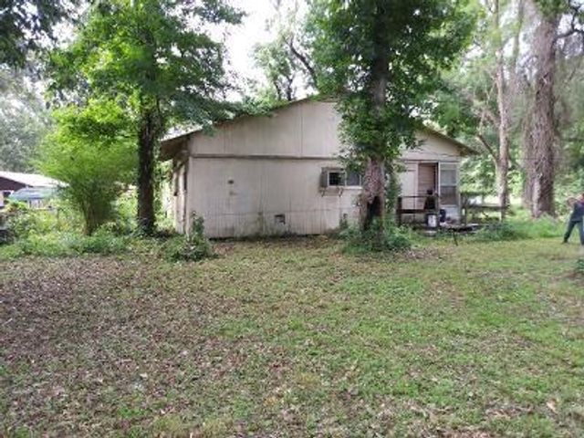 400 Friar Tuck Road, Shepherd, TX 77371
