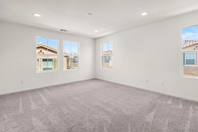 505 Pinedale, Vista, CA 92081