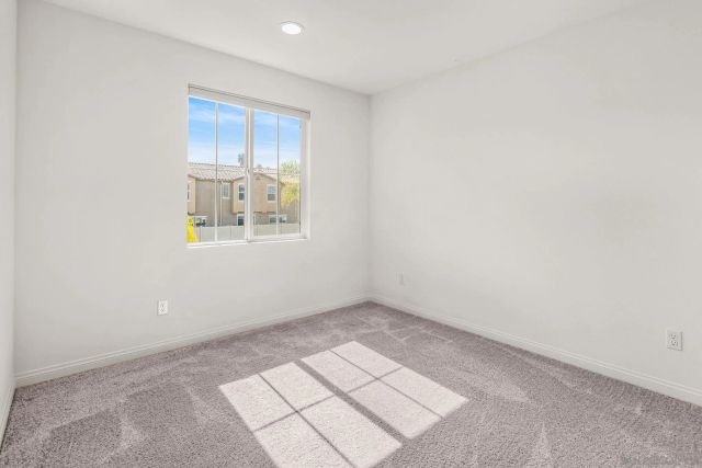 505 Pinedale, Vista, CA 92081