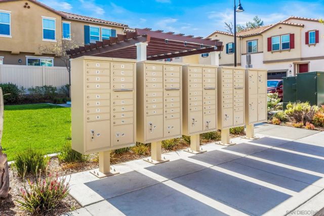 505 Pinedale, Vista, CA 92081