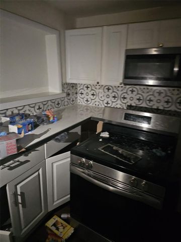 1717 NW 69th St, Miami, FL 33147