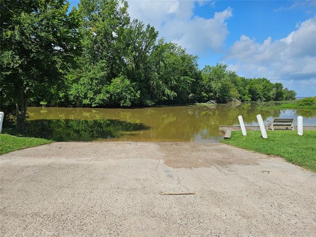 11670 Vistawood Street, Willis, TX 77318
