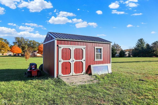 717 Henley Avenue, Carthage, IN 46115