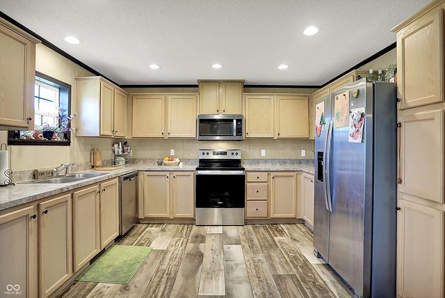 717 Henley Avenue, Carthage, IN 46115