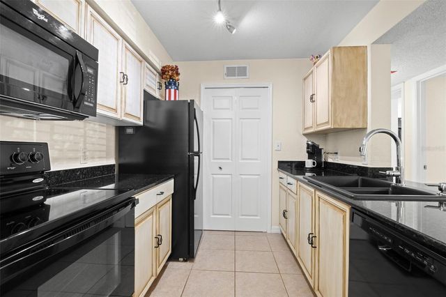 3310 HAVILAND COURT 104, Palm Harbor, FL 34684