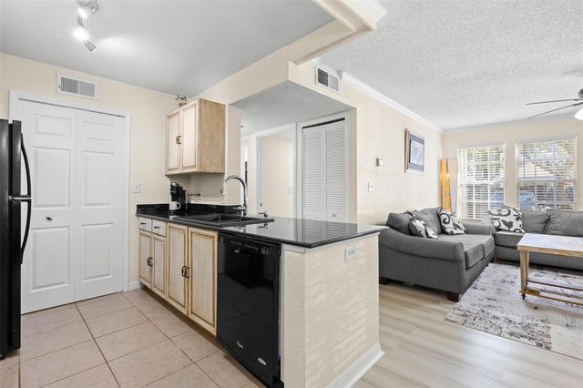 3310 HAVILAND COURT 104, Palm Harbor, FL 34684