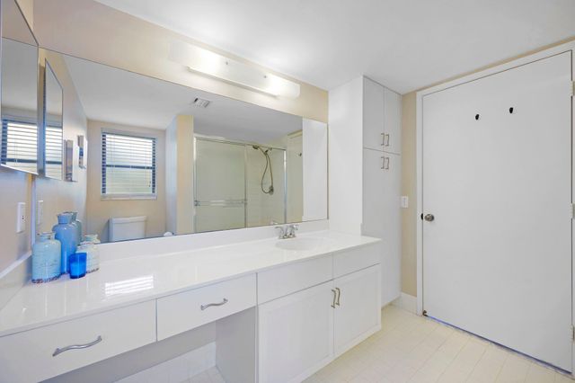 2334 S Cypress Bend Drive 308, Pompano Beach, FL 33069