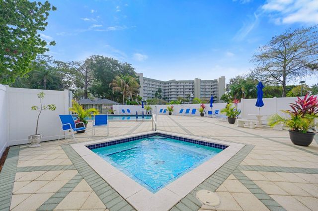 2334 S Cypress Bend Drive 308, Pompano Beach, FL 33069