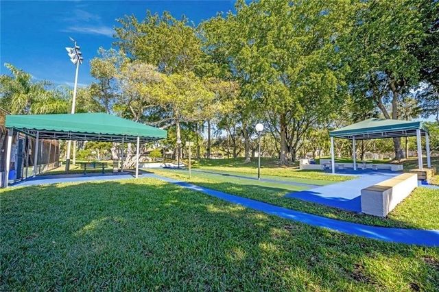 2334 S Cypress Bend Drive 308, Pompano Beach, FL 33069