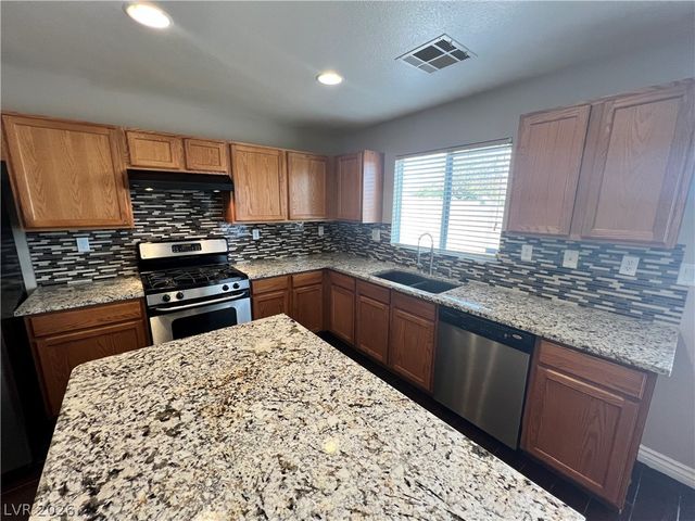 5308 Las Cruces Heights Street, North Las Vegas, NV 89081