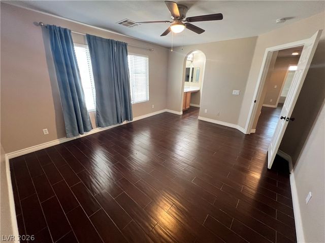 5308 Las Cruces Heights Street, North Las Vegas, NV 89081