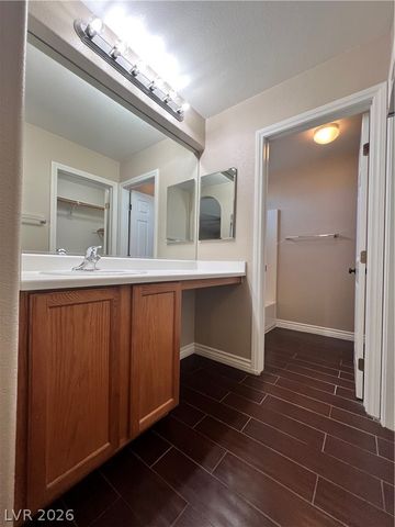 5308 Las Cruces Heights Street, North Las Vegas, NV 89081