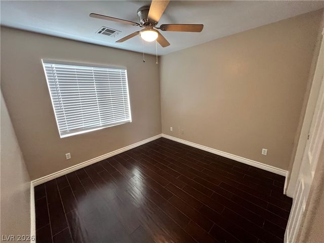 5308 Las Cruces Heights Street, North Las Vegas, NV 89081