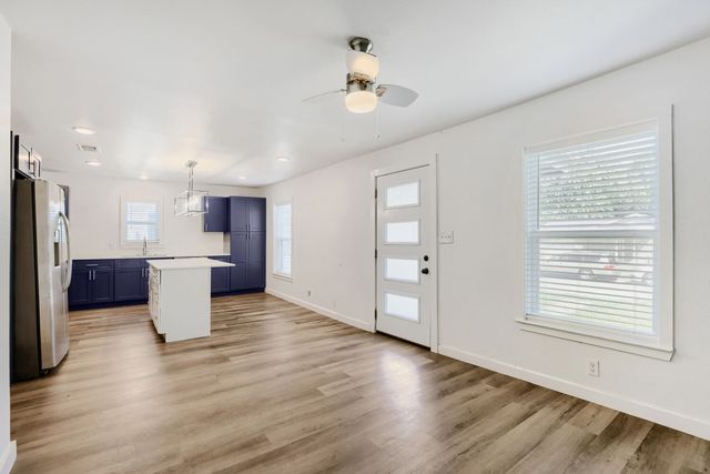 3522 Kenilworth Street, Dallas, TX 75210