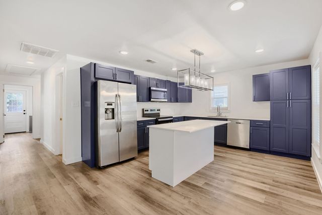 3522 Kenilworth Street, Dallas, TX 75210