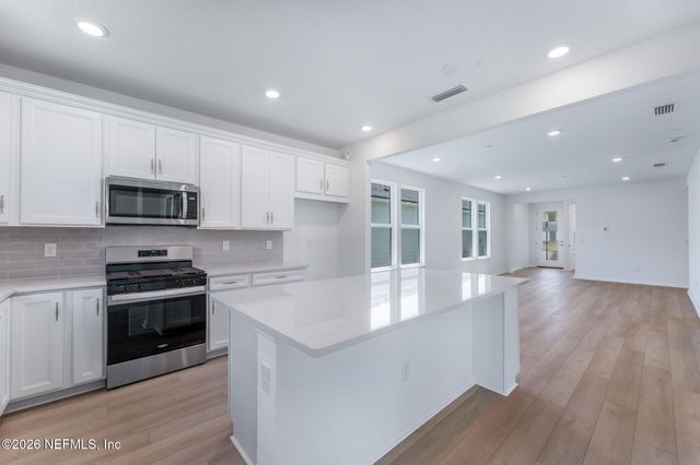 614 ECLIPTIC Loop, Yulee, FL 32097
