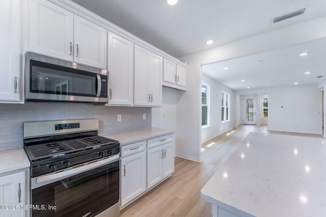 614 ECLIPTIC Loop, Yulee, FL 32097