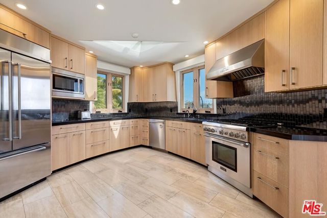 6331 Busch Drive, Malibu, CA 90265