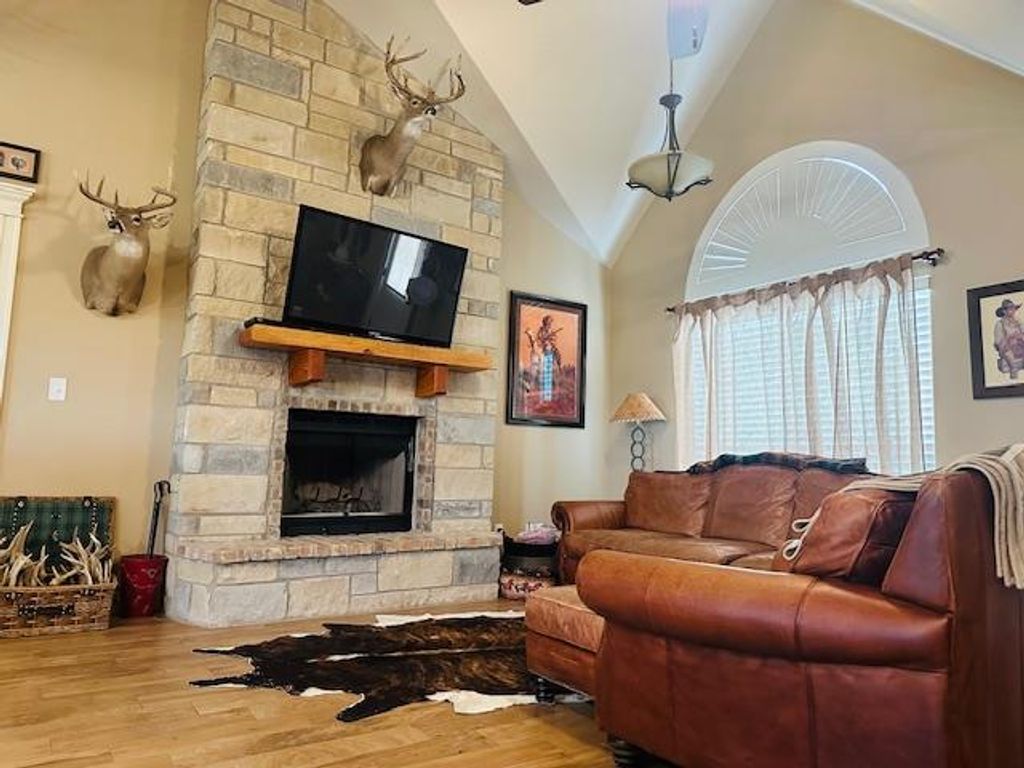 Image 2 of property listing at 9213 Remuda Lane, Christoval, TX 76935
