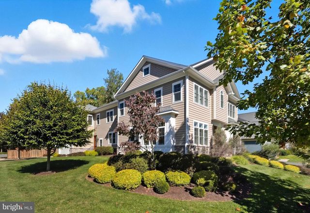 609 KINGSLEY RD SW, Vienna, VA 22180