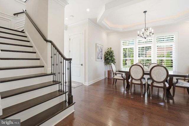 609 KINGSLEY RD SW, Vienna, VA 22180