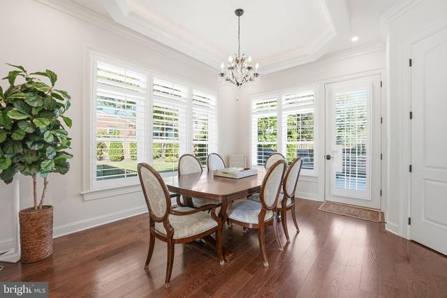 609 KINGSLEY RD SW, Vienna, VA 22180